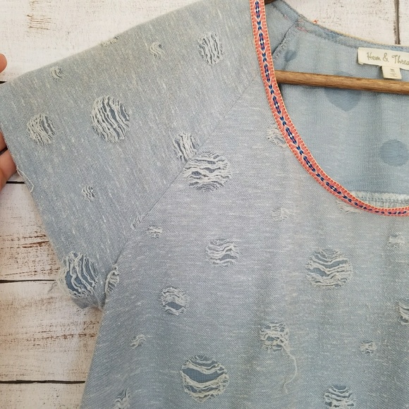 Hem & Thread - Picture 2 of 6